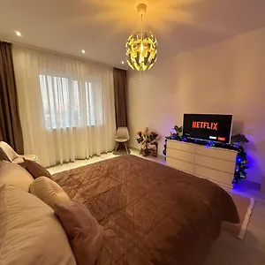 Cherry Apartament